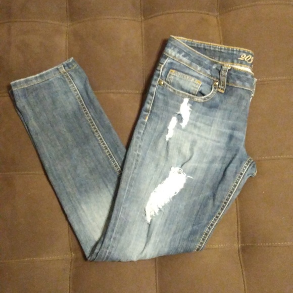 209 Distressed Ankle Crop Jeans Size 28 - Picture 6 of 8